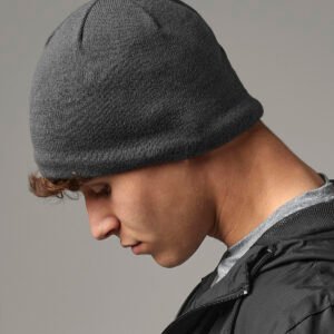 Water-repellent active beanie